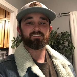 Meet your Posher, Levi